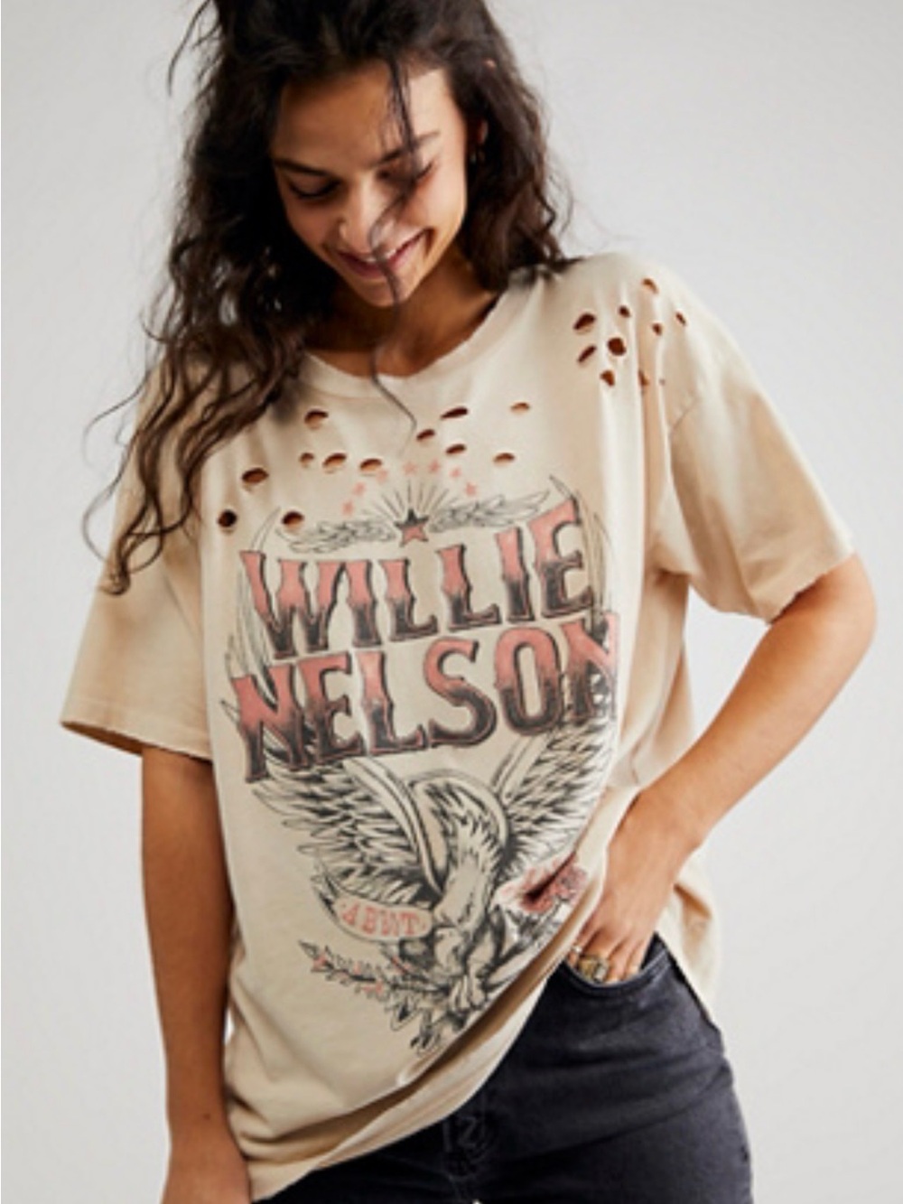Daydreamer Beige Willie Nelson Distressed Graphic Tee